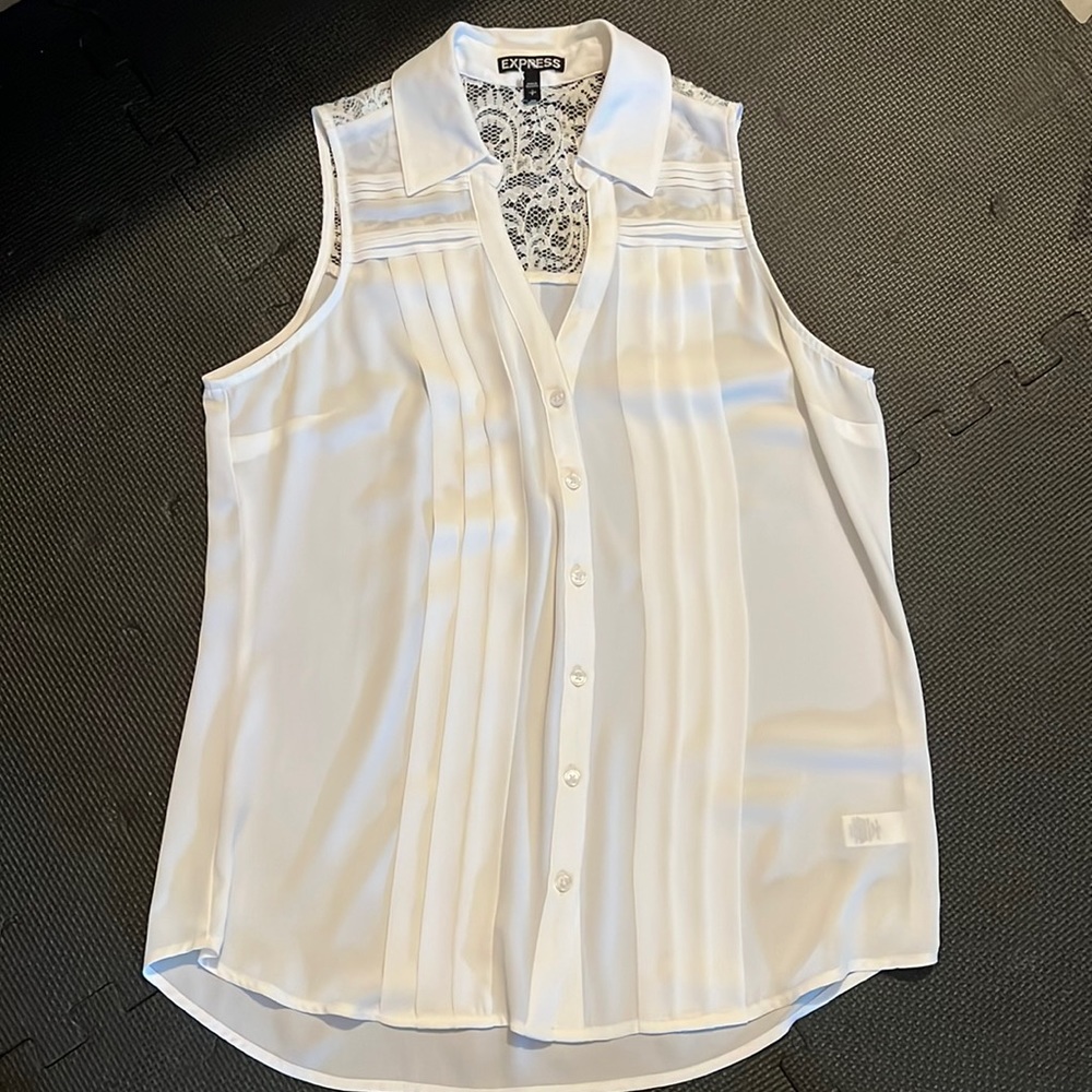 White Express Blouse with Lace accent size small